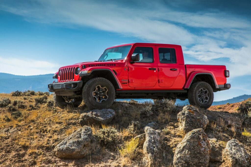  Jeep Gladiator Discounts Reach $17,000 As Dealers Try To Clear Out Inventory