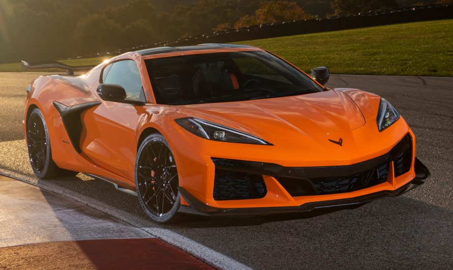 Dozens Of Chevy Corvette Z06s Are Sitting Undelivered, Waiting For Carbon Parts