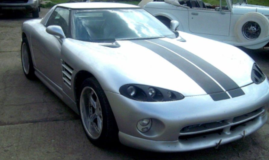 Dodge Viper Impersonator Is Actually A Corvette C4 And Can Be Yours For $19k